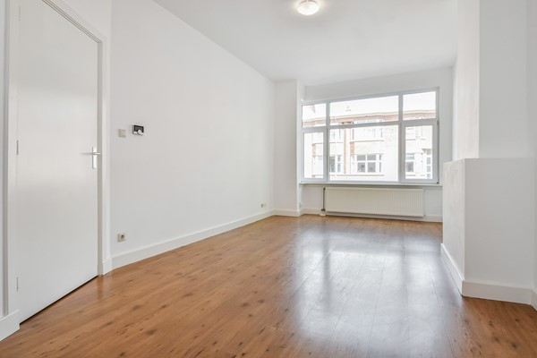 Medium property photo - Jan van Beersstraat 142, 2523 KA Den Haag